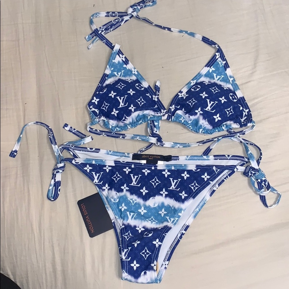 LV Bikini 👙
